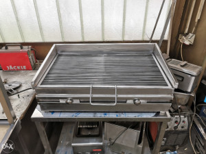 Inox rostilj na drveni ugalj