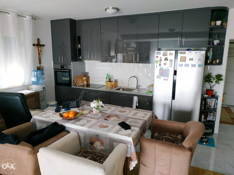 Ivanica(Kod Dubrovnika)Pogled more 65m2 stan,bazen,garaža,2terase 10