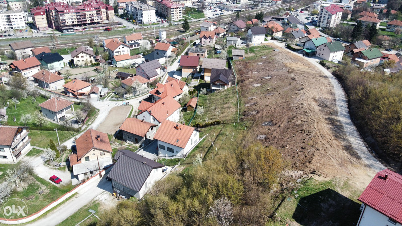 Građevinska parcela/Hadžići/796m2/ 2
