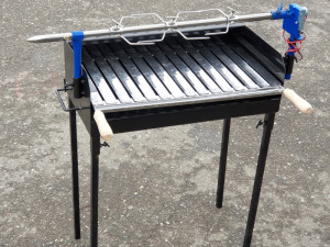 ROSTILJ Razanj Motor Za Pilice Inox Resetka KOMPLET