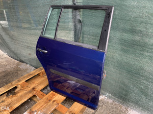 Vrata desna zadnja Volkswagen Touran 2006 (fotografija 4)