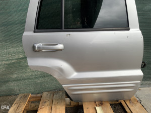 Vrata staklo zadnja desna Jeep Grand Cherokee 2004 (fotografija 4)