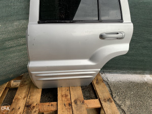 Vrata staklo Jeep Grand Cherokee 2004 (fotografija 4)