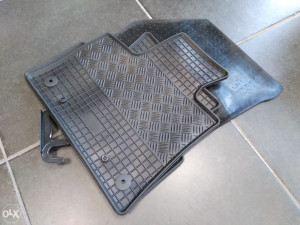 PATOSNICE PODMETAČI GUMENI PEUGEOT 3008 5008 2016-