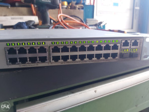 SWITCH HP PROCURVE J4900B 24 PORTNI