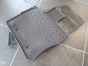 PATOSNICE PODMETAČI GUMENI SEAT ATECA 16- AUDI Q2 16-
