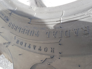 300/70 R20 (9.5 20)  TRAKTORSKE GUME