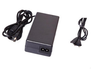 Toshiba / ASUS Punjač 19v 6.3mm/3.0mm