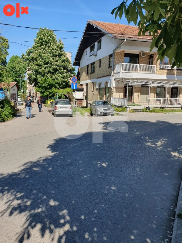 Kuca i poslovni prostor 5