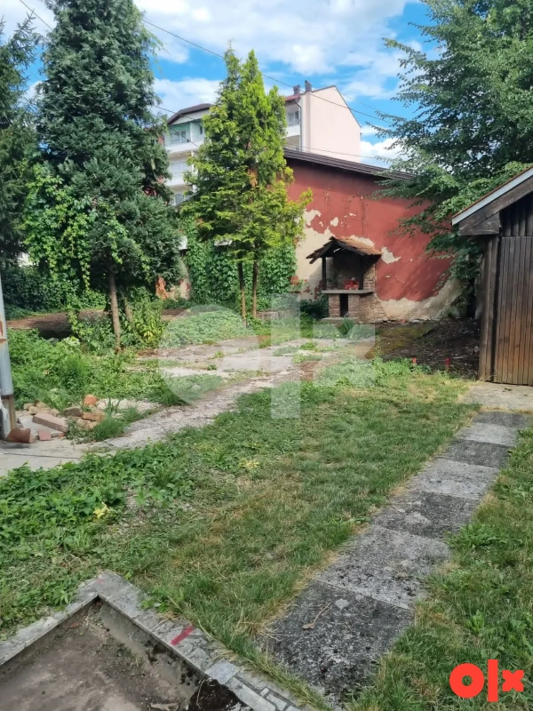 Kuca i poslovni prostor 6