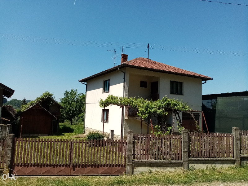 Plac 1104 m2 uz magistralu +38762637351 3