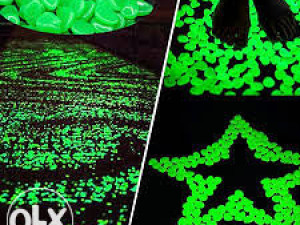 "Green Glow in the Dark Pebbles" ukrasni kamenčići
