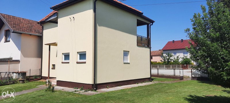 KUĆA NA PRODAJU S PLACOM 1600m2 2