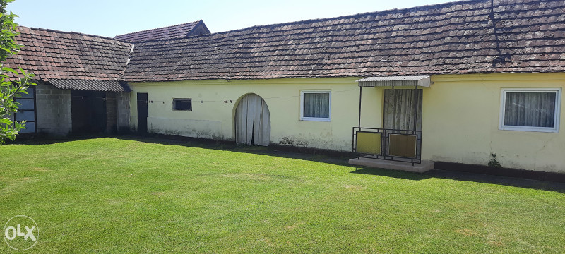 KUĆA NA PRODAJU S PLACOM 1600m2 4