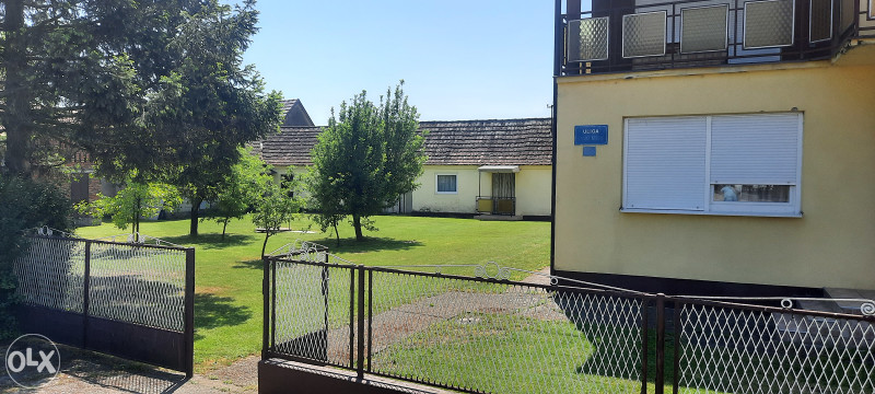 KUĆA NA PRODAJU S PLACOM 1600m2 7