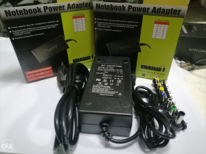 Univerzalni punjač za laptop baterije 9 konektora 120W