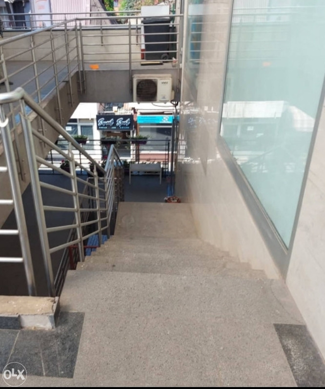 Poslovni prostor 62m2 Centar 2