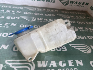 Boca vode brisaca Audi A4 B6 (fotografija 2)