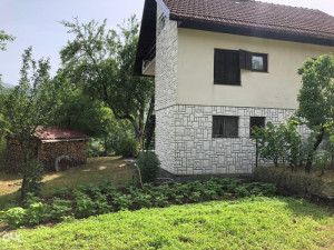 Kuca sa zemljistem photo 3
