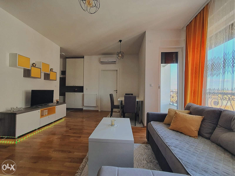 >065 910 246< Stan na Dan Bijeljina - "Zara2" Apartman 3