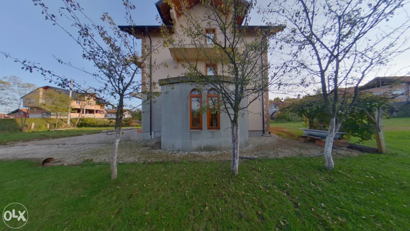 Novonapravljena kuća sa 3 sprata i 1000m2 zemlje Osik 4