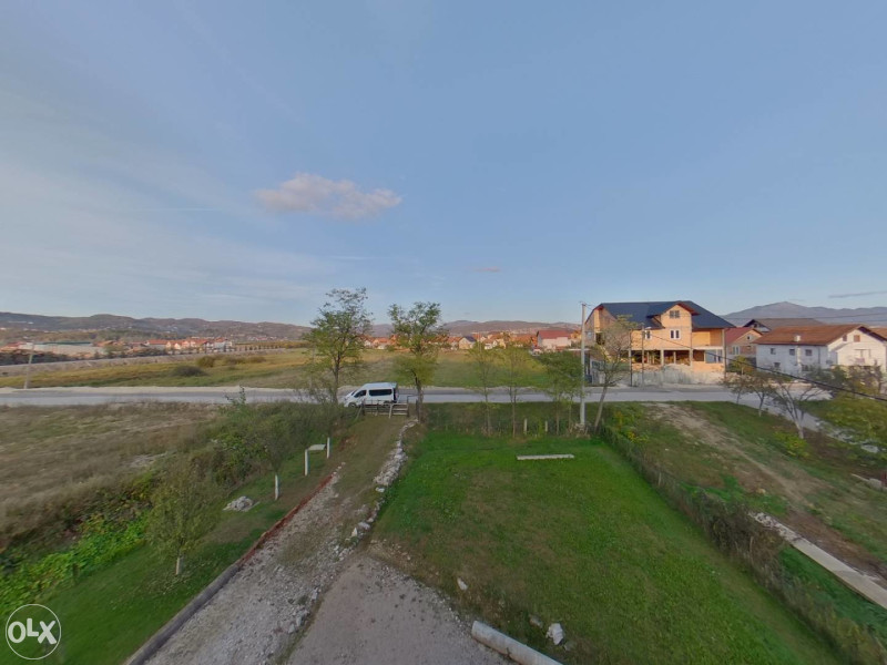 Novonapravljena kuća sa 3 sprata i 1000m2 zemlje Osik 7
