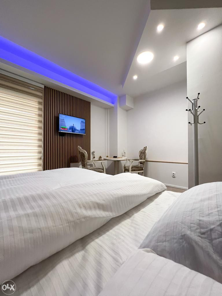 Stan na dan Apartman"GOLD" Lukavica Garaža 065970319 7