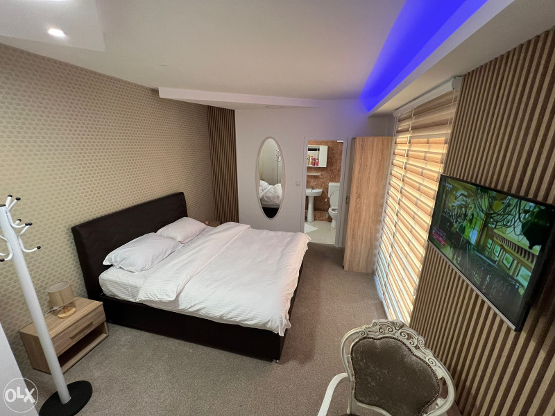 Stan na dan Apartman"GOLD" Lukavica Garaža 065970319 13