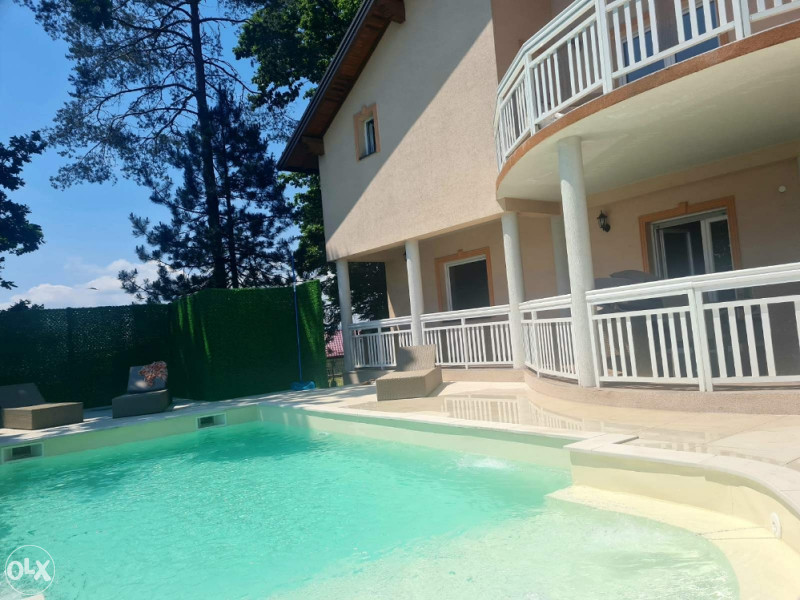 Kuća za odmor sa bazenom, jezero Modrac