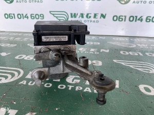 ABS pumpa Mercedes W169 (fotografija 2)