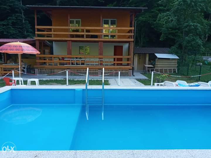 Vikendica sa bazenom u Lohovu, Bihać
