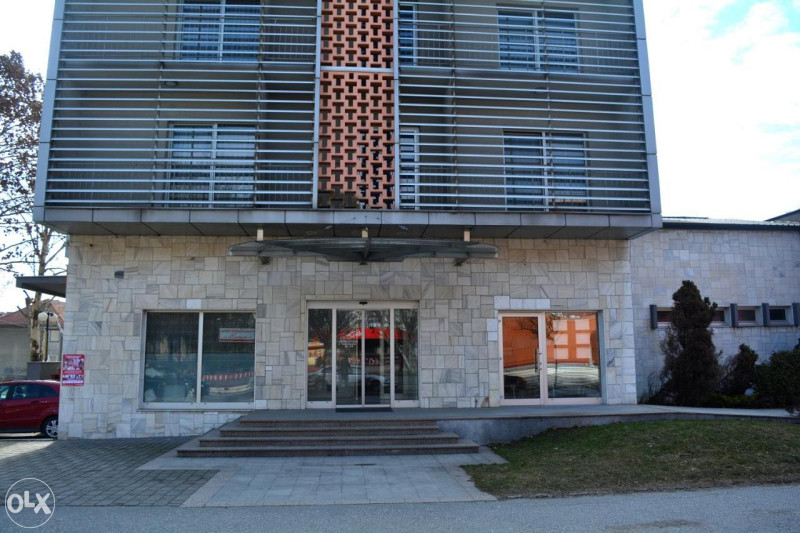 Poslovni prostor - 10 m2 - Lukavac Hotel