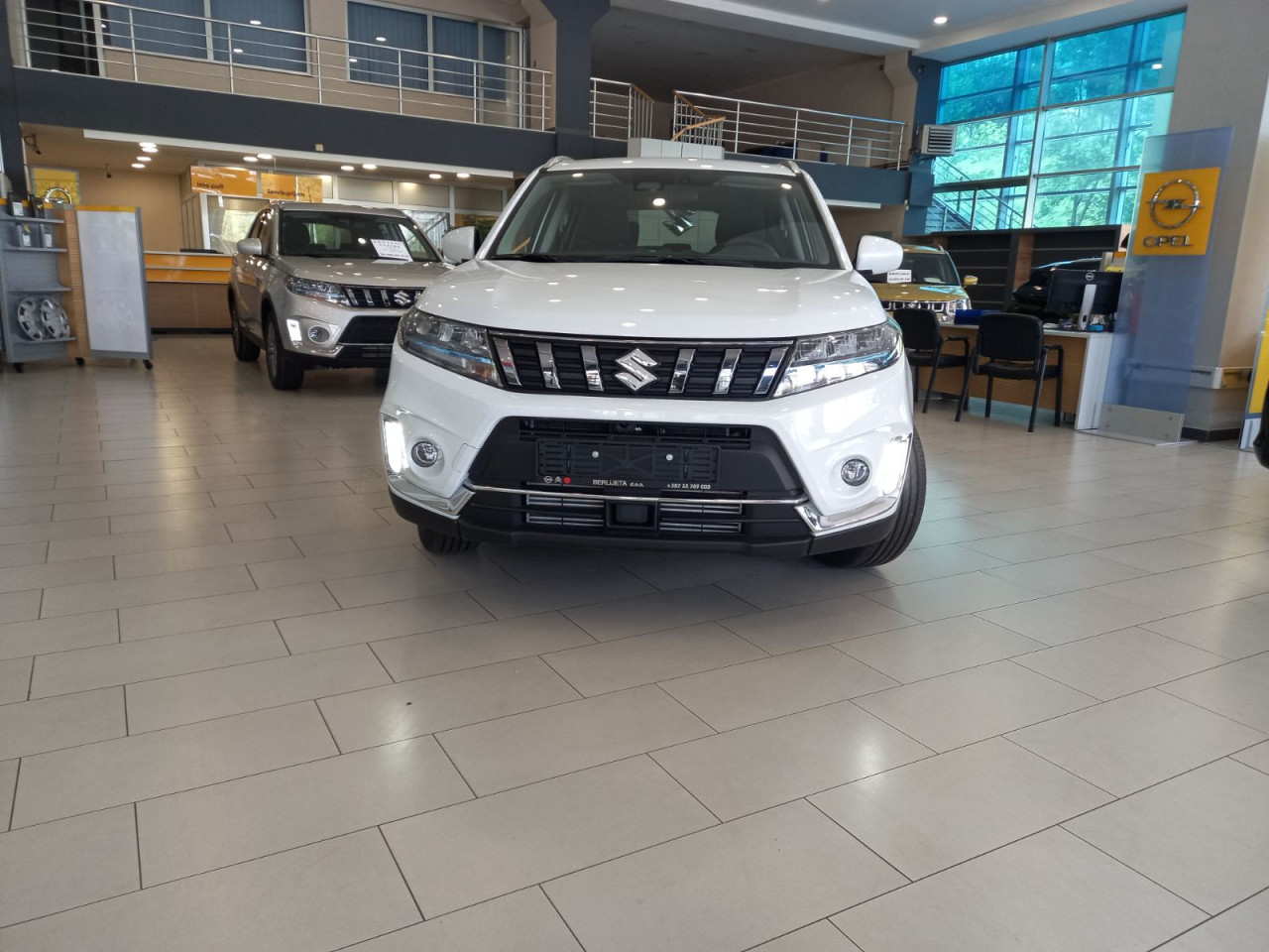 AKCIJA VITARA HYBRID PREMIUM 4X4 AUTOMATIK!!! - 033 460 200