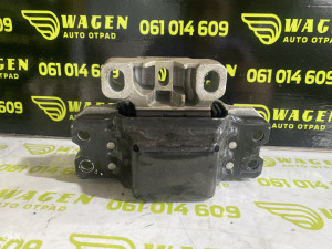 Nosac motora Volkswagen Golf 6 (fotografija 3)