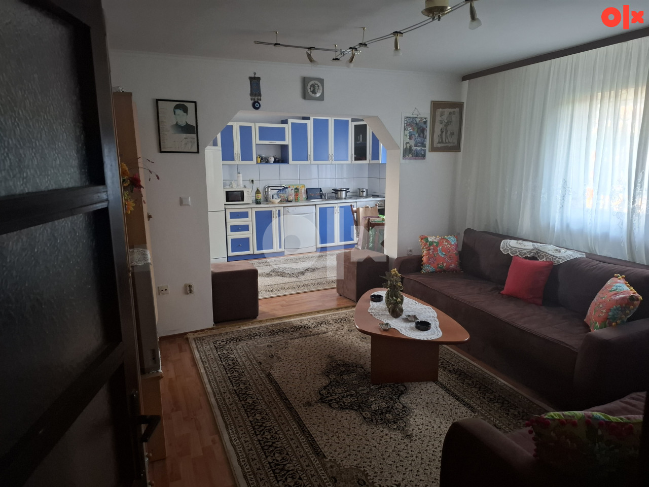 Prodajem kucu 2
