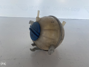 Boca vode Volkswagen Touran (fotografija 3)