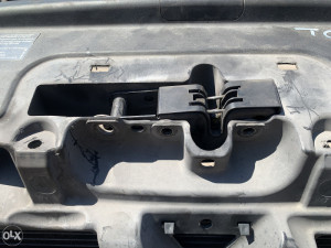 Bravica haube Volkswagen Touran 2006 (fotografija 3)