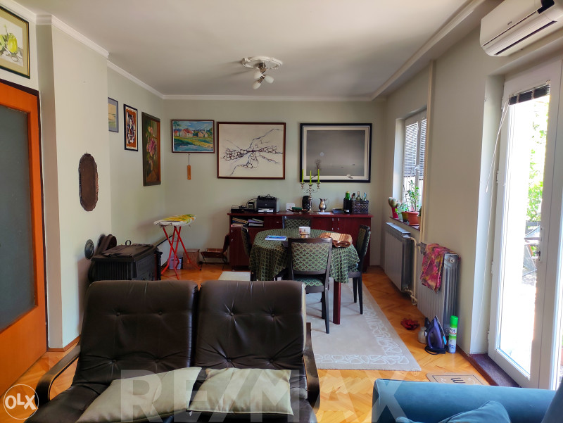 Odlična kuća 250m2 i plac 770m2,SLATINA(CENTAR) 10