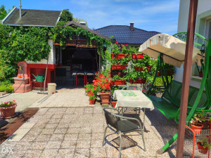 Odlična kuća 250m2 i plac 770m2,SLATINA(CENTAR) photo 5