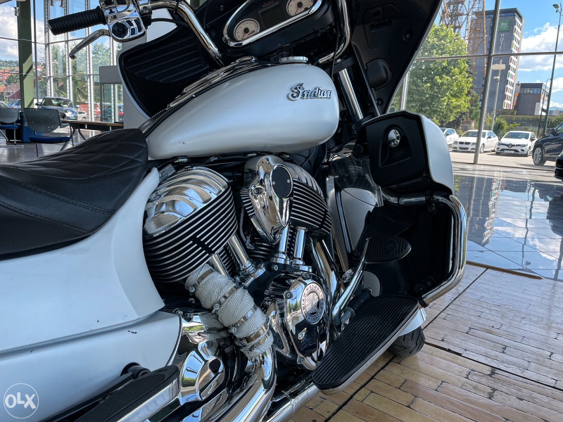 INDIAN ROADMASTER 1800 CCM (2015 Model) AKCIJA