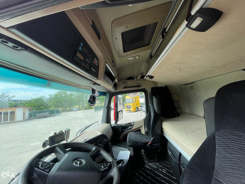 MERCEDES BENZ ACTROS + poluprikolica KOGEL