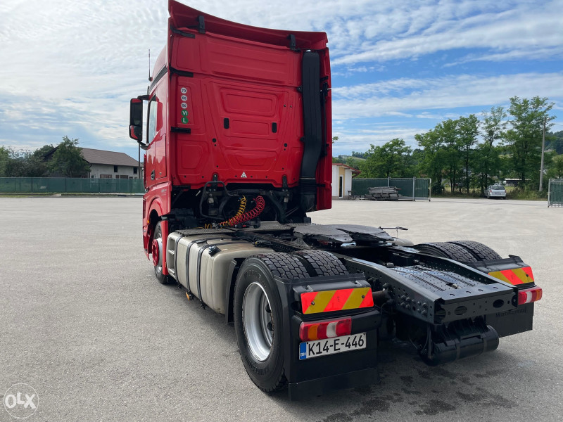MERCEDES BENZ ACTROS + poluprikolica KOGEL