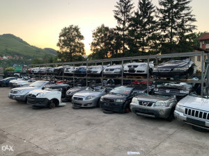Veleprodaja auto dijelova polovica iz uvoza polovice wagen (fotografija 2)