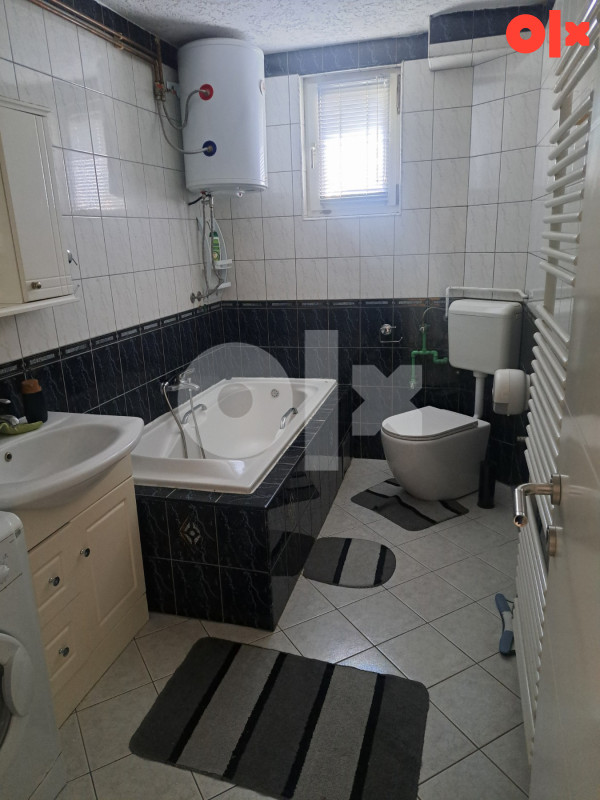 Kuća sa bazenom Tuzla 7