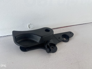 Rucka otvaranja haube 3 e90 BMW (fotografija 3)