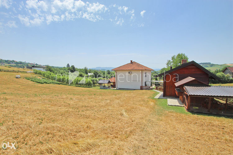 m2: Breza, Kuća 160m2 na parceli 6132m2 sa voćnjakom 22