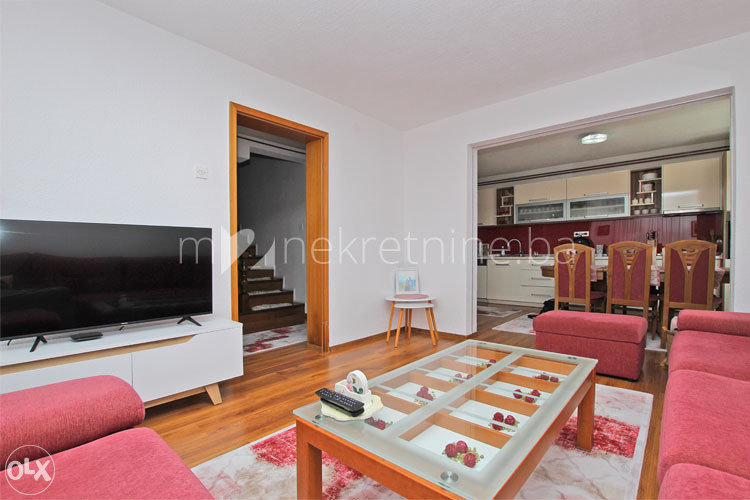 m2: Breza, Kuća 160m2 na parceli 6132m2 sa voćnjakom 9