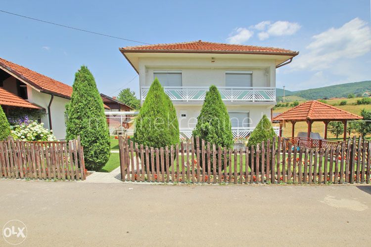 m2: Breza, Kuća 160m2 na parceli 6132m2 sa voćnjakom 2