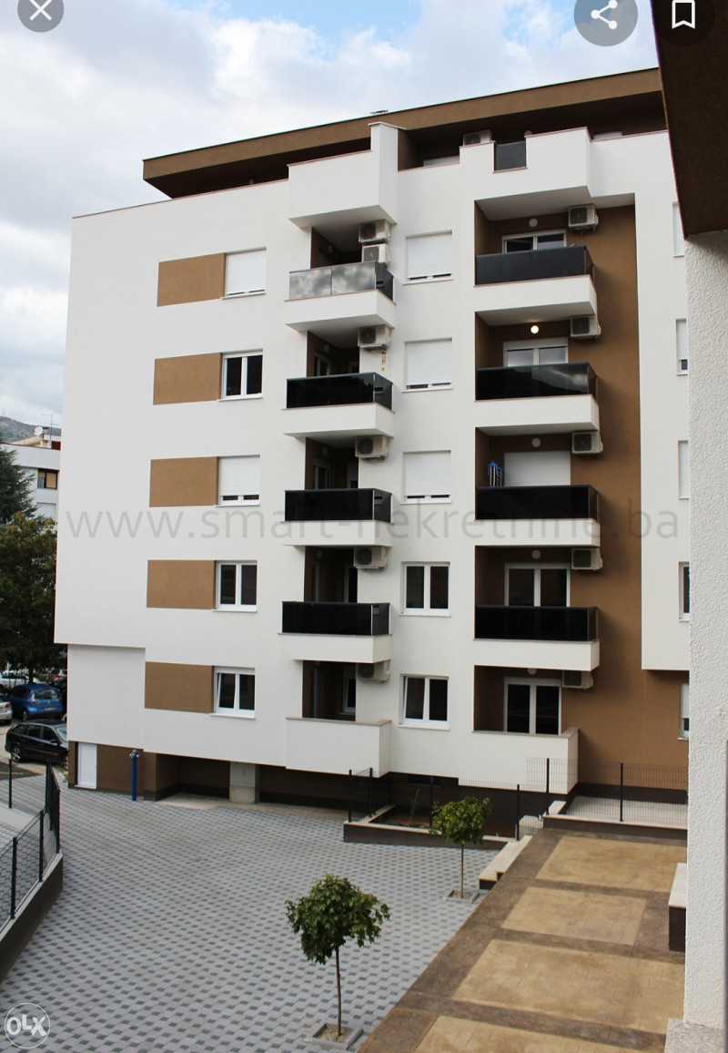 DVOSOBAN STAN 70 m2 2