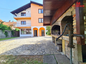 MY SPACE/ Kuca/ Nedzarici/ NAMJESTENA/ 300 m2